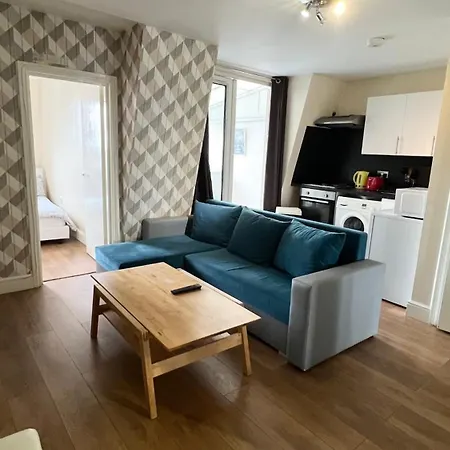 Comfy 2 Bedroom Apartments - Finchley Road, London